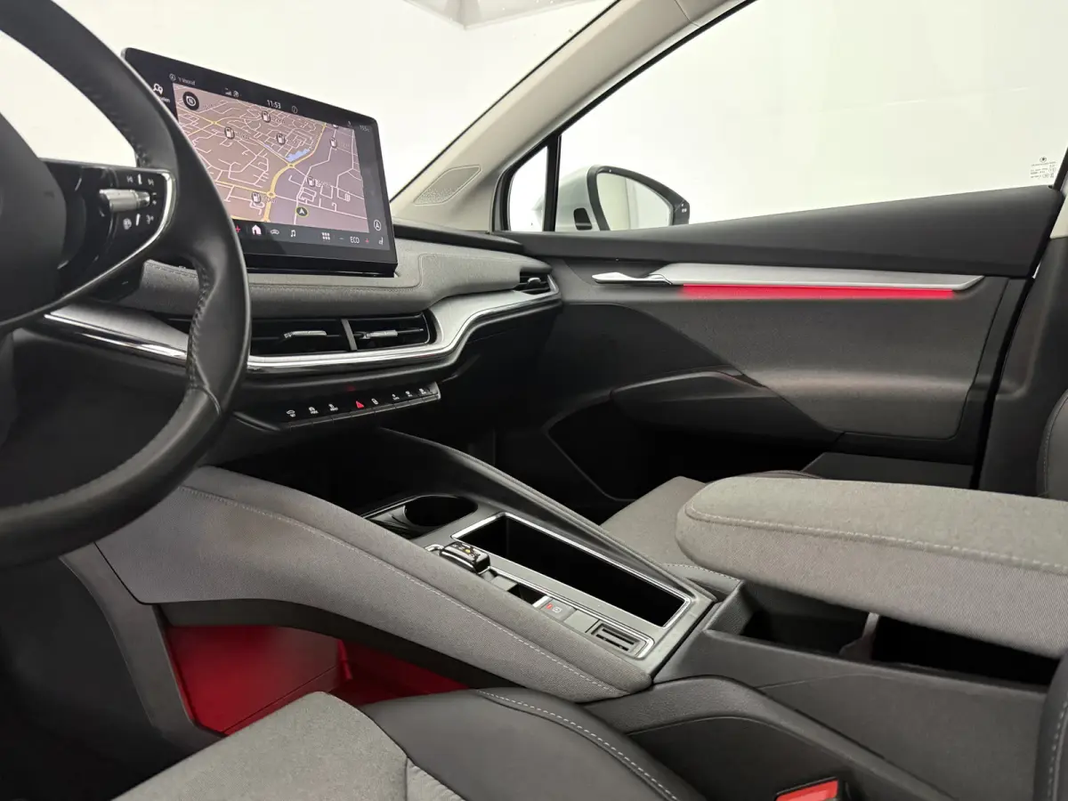 80 82kWh 204PK | Sfeer | Virtual | Camera | Cruise | Carplay | SOH 92% | Trekhaak | Winterpack