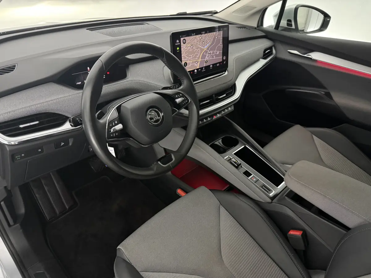 80 82kWh 204PK | Sfeer | Virtual | Camera | Cruise | Carplay | SOH 92% | Trekhaak | Winterpack