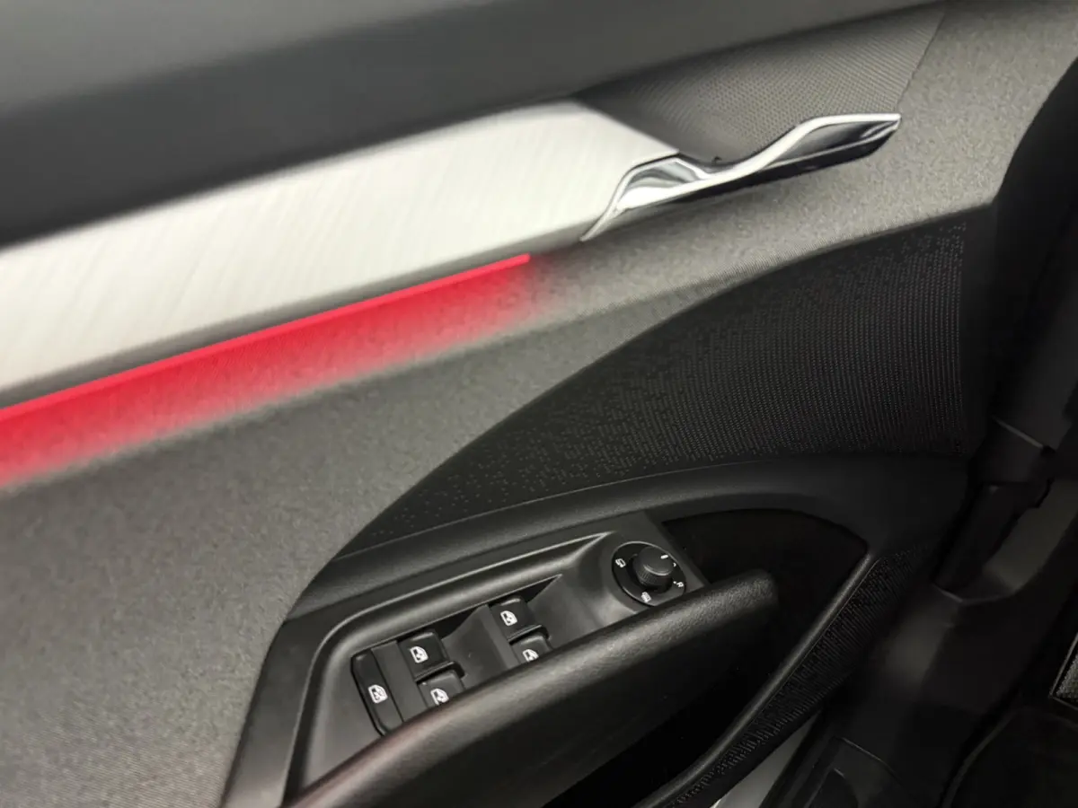 80 82kWh 204PK | Sfeer | Virtual | Camera | Cruise | Carplay | SOH 92% | Trekhaak | Winterpack