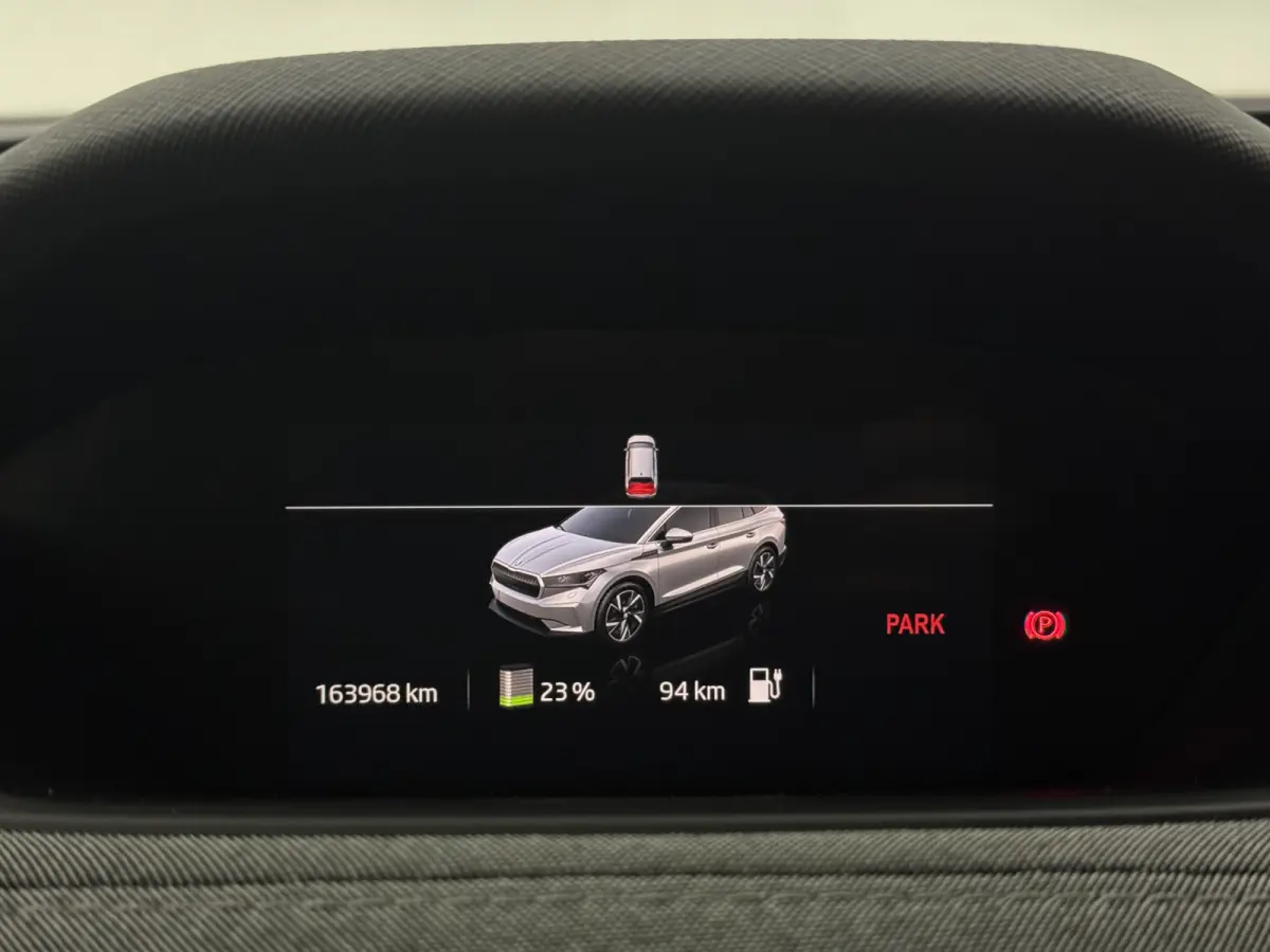 80 82kWh 204PK | Sfeer | Virtual | Camera | Cruise | Carplay | SOH 92% | Trekhaak | Winterpack