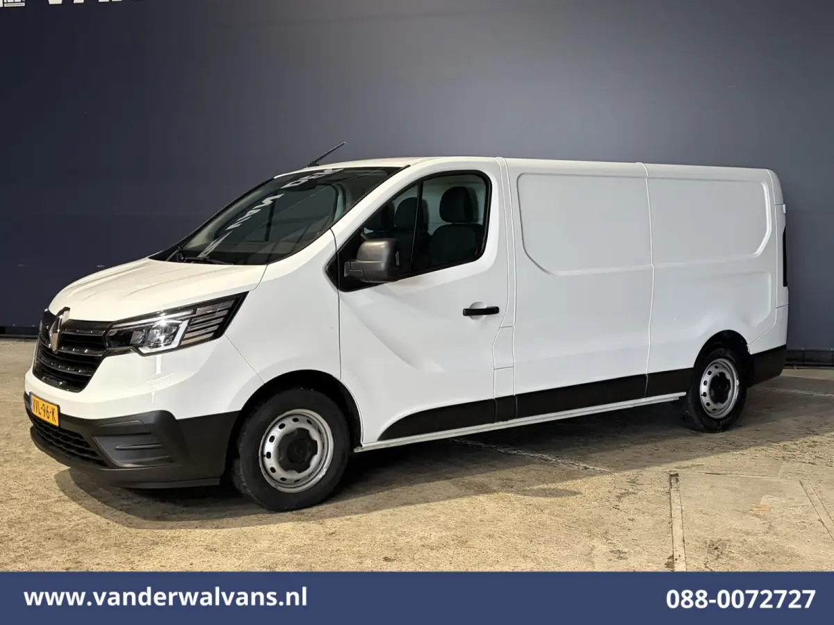 2.0 dCi 131pk L2H1 Euro6 Airco | LED | Cruisecontrol | 2500kg Trekhaak | Bijrijdersbank