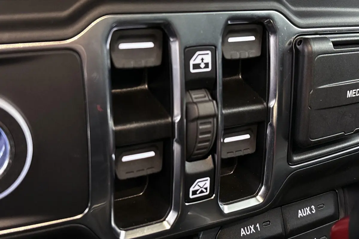 4xe 380 Sahara / Leder / Navi / Keyless