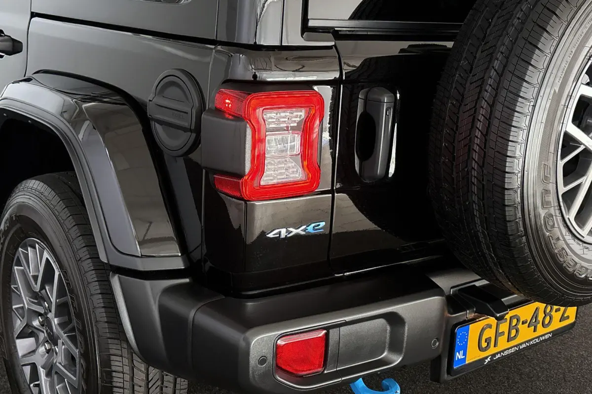 4xe 380 Sahara / Leder / Navi / Keyless