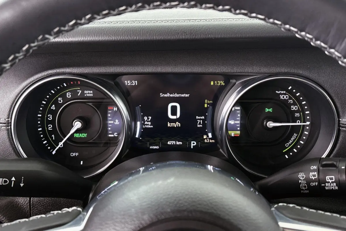 4xe 380 Sahara / Leder / Navi / Keyless