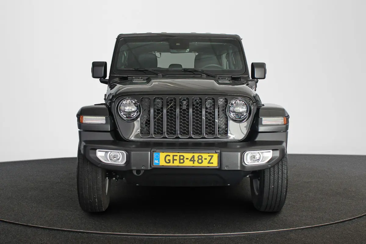 4xe 380 Sahara / Leder / Navi / Keyless