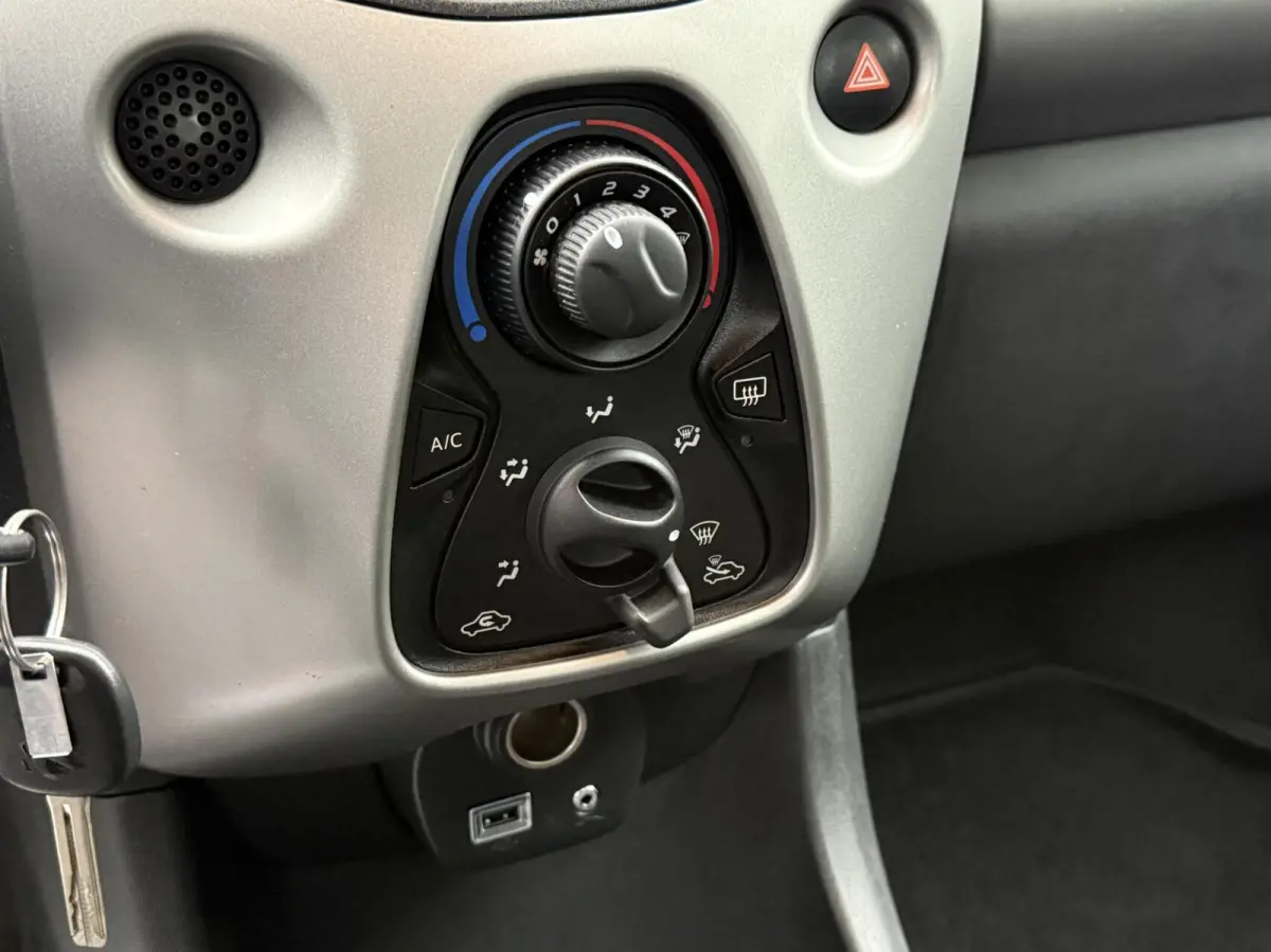 1.0 e-VTi Active TOP! | Airco | Historie