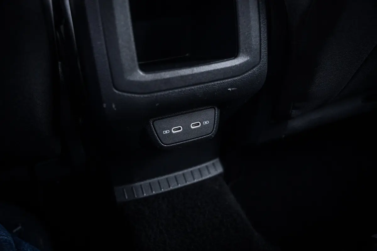 1.0 TSI Life | Airco | Apple Carplay/Android Auto|telefoonintegratie premium | Parkeersensor achter