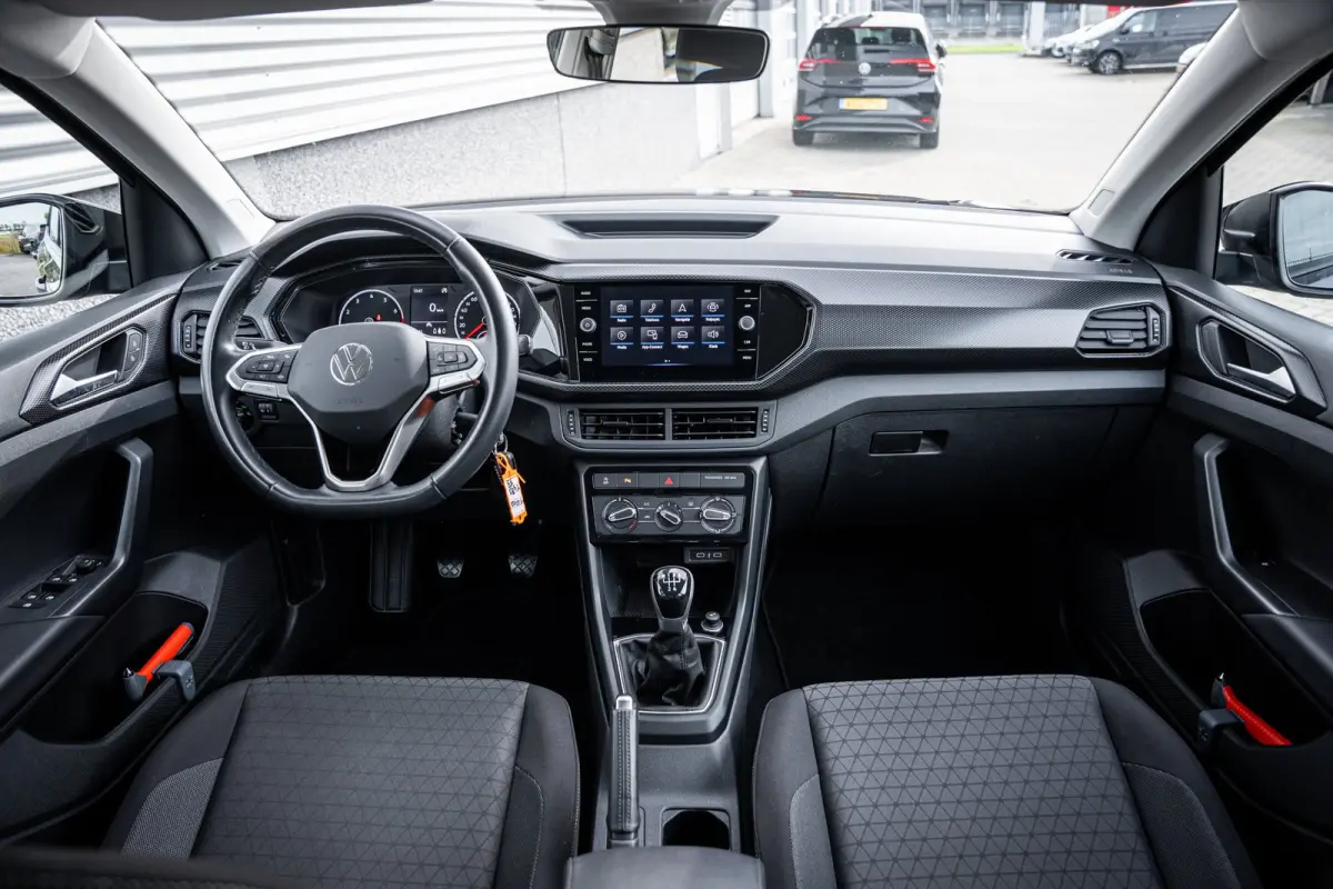 1.0 TSI Life | Airco | Apple Carplay/Android Auto|telefoonintegratie premium | Parkeersensor achter