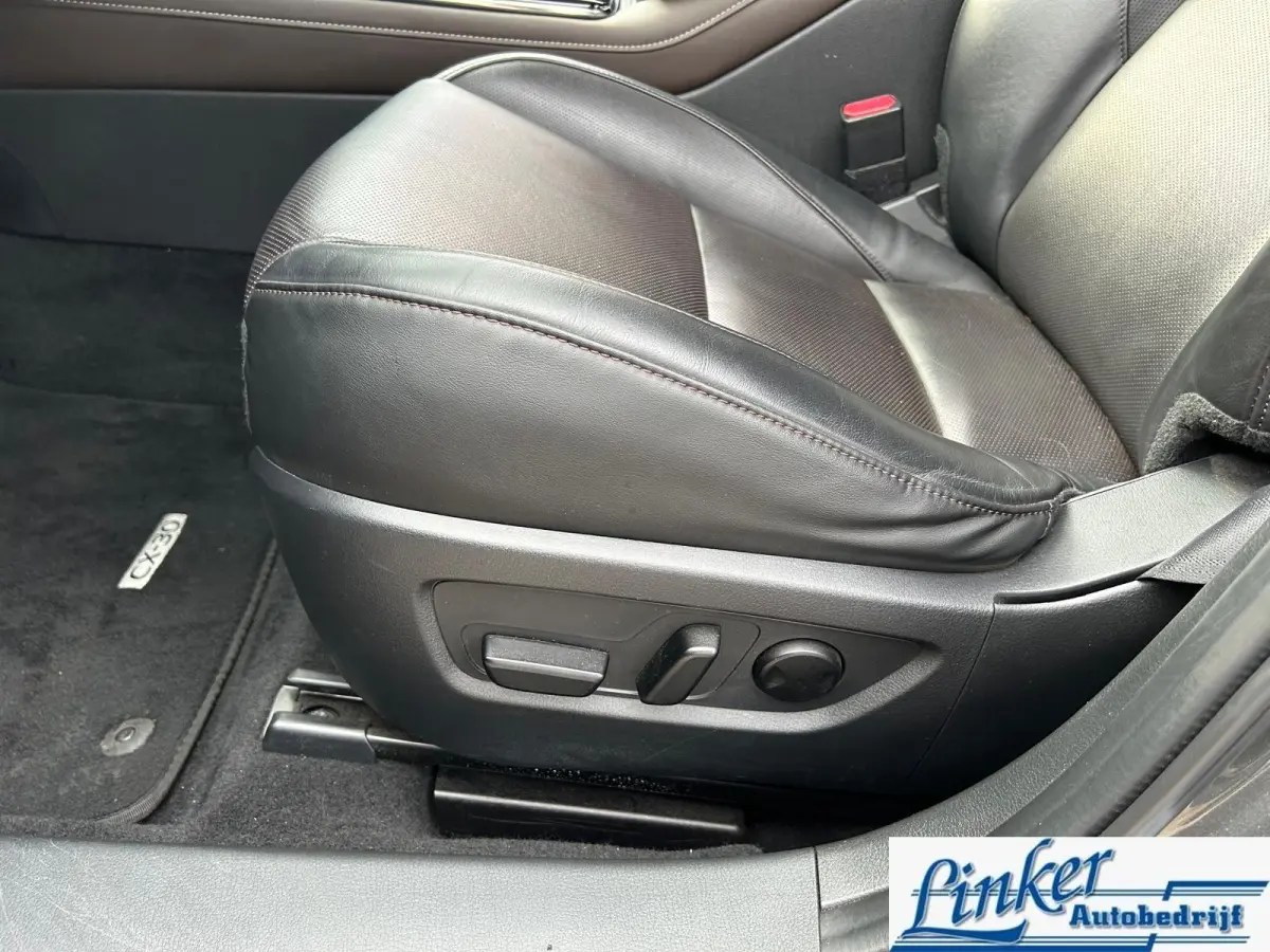 2.0 e-SkyActiv-X M Hybrid Luxury| Trekhaak| Navi| Cruise|