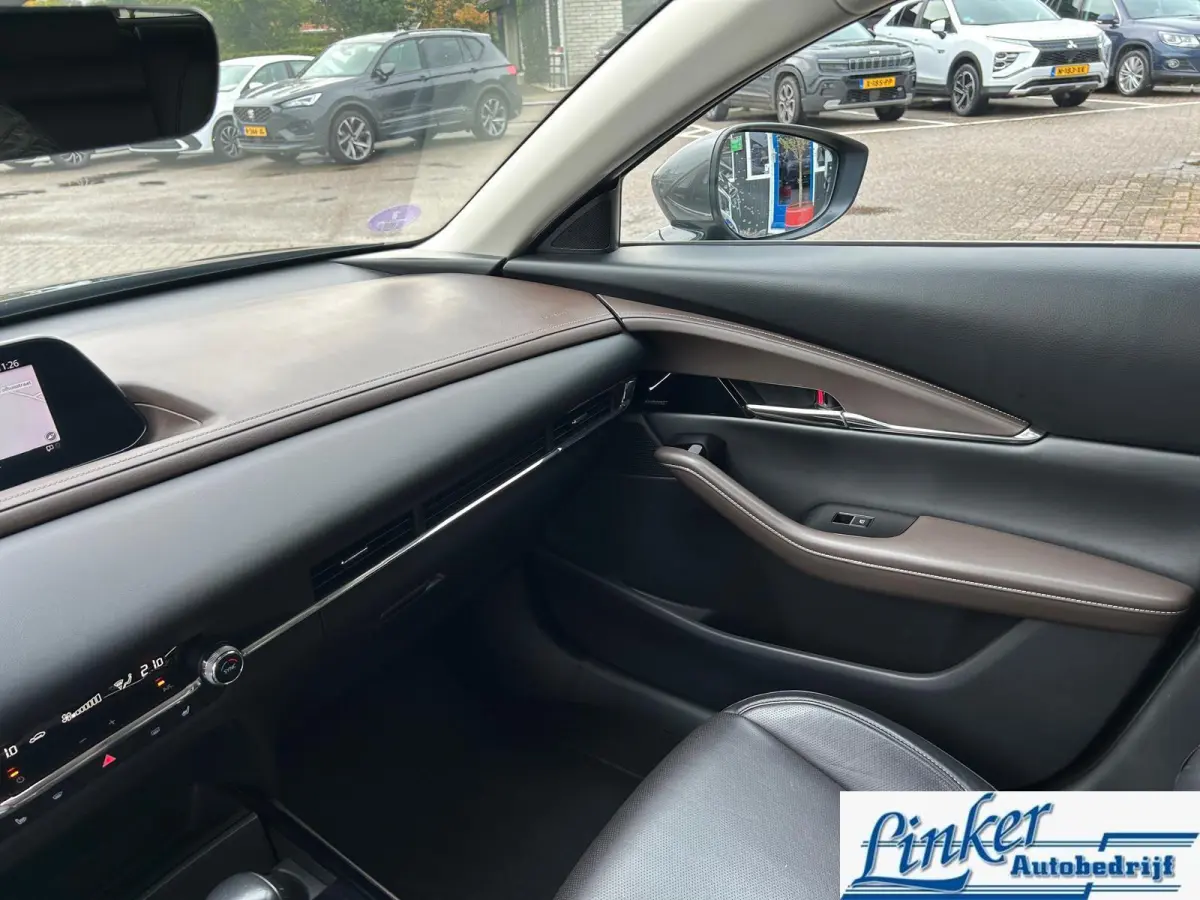 2.0 e-SkyActiv-X M Hybrid Luxury| Trekhaak| Navi| Cruise|