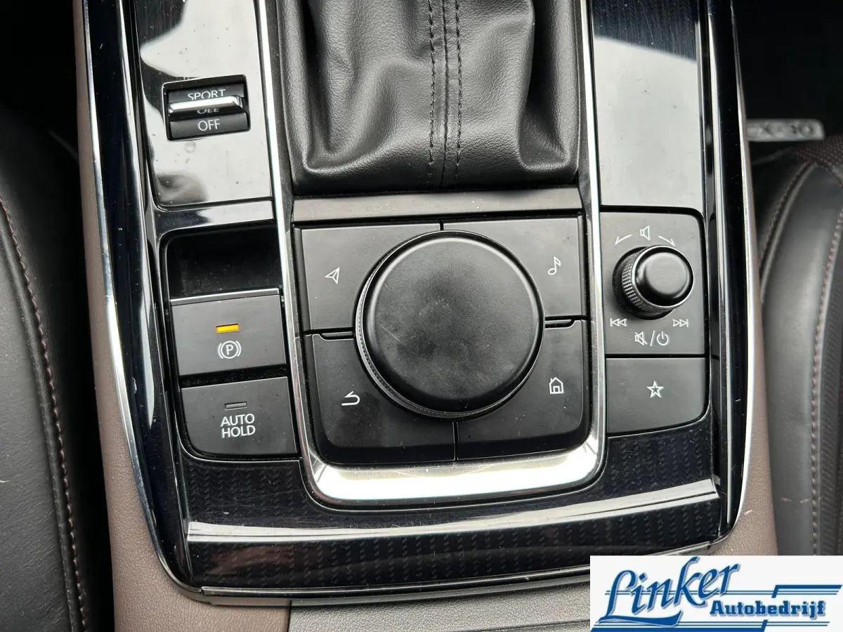 2.0 e-SkyActiv-X M Hybrid Luxury| Trekhaak| Navi| Cruise|