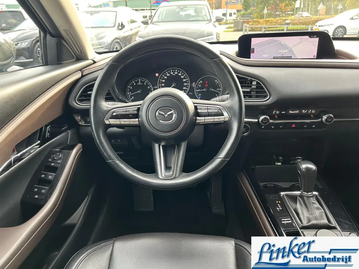 2.0 e-SkyActiv-X M Hybrid Luxury| Trekhaak| Navi| Cruise|
