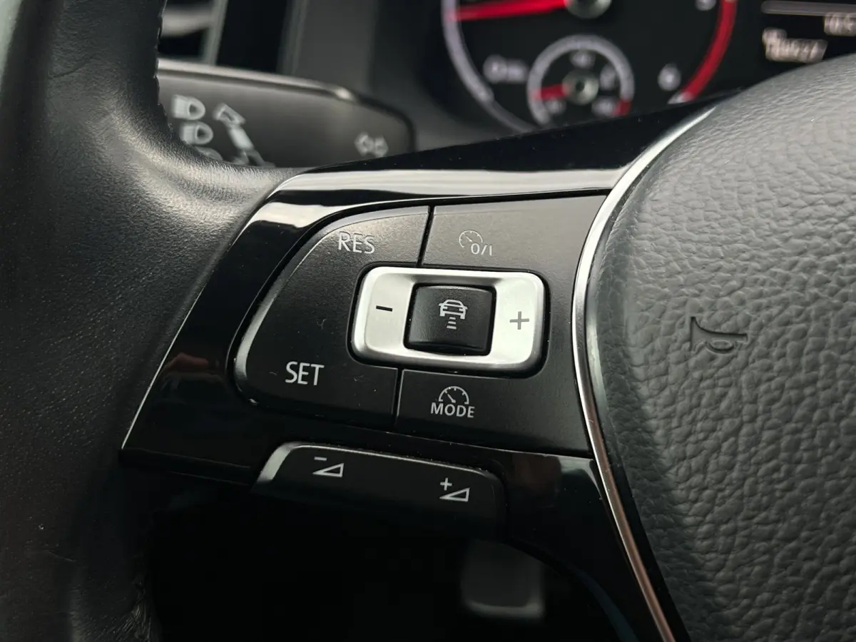 1.6TDI|Carplay|Navi|ACC|Bluetooth|PDC|DAB+
