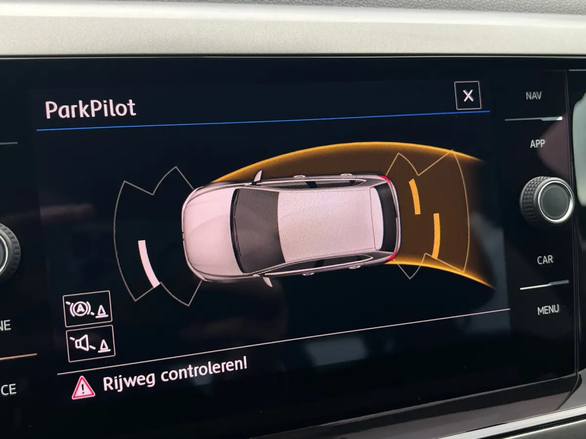 1.6TDI|Carplay|Navi|ACC|Bluetooth|PDC|DAB+
