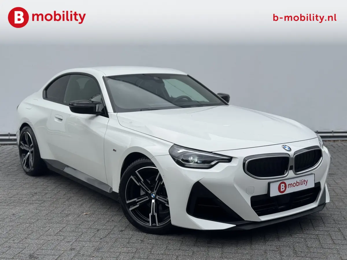 220i High Executive M-Sport LCI Widescreen NL Auto! | Achteruitrijcamera | DAB | Cruise Control | Apple CarPlay