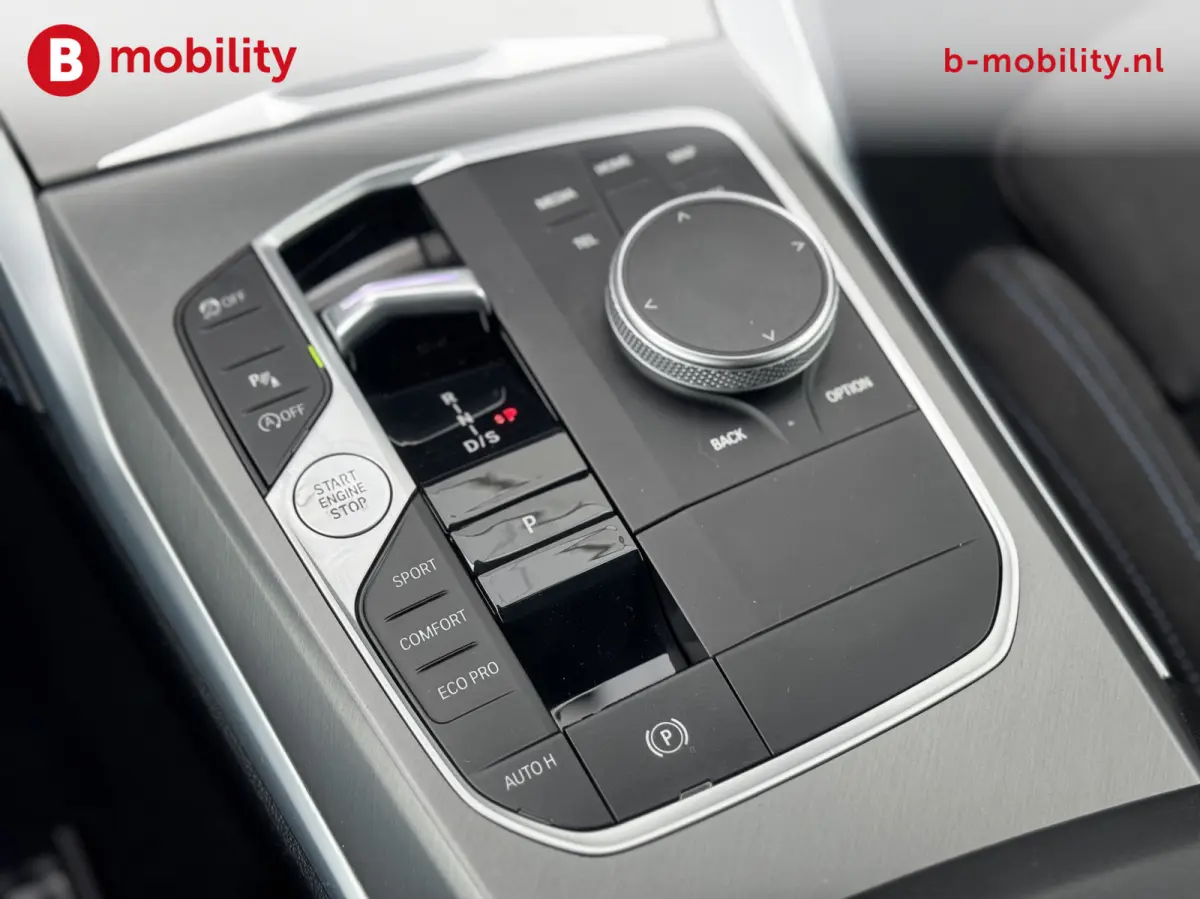 220i High Executive M-Sport LCI Widescreen NL Auto! | Achteruitrijcamera | DAB | Cruise Control | Apple CarPlay
