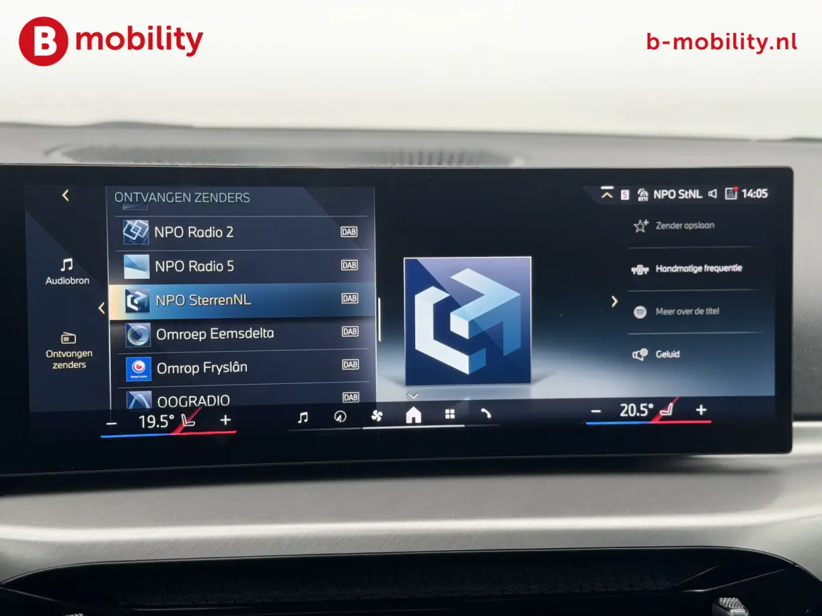 220i High Executive M-Sport LCI Widescreen NL Auto! | Achteruitrijcamera | DAB | Cruise Control | Apple CarPlay