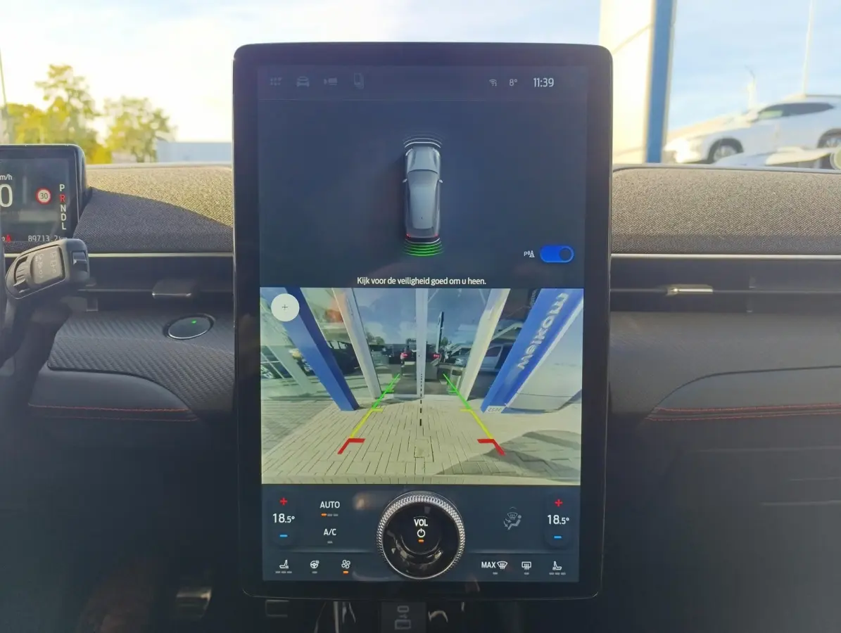 Extended AWD 98 kWh | Adaptieve Cruise | Elek. stoel | Memory | Camera | PDC V+A | 19" LMV | Dealeronderhouden