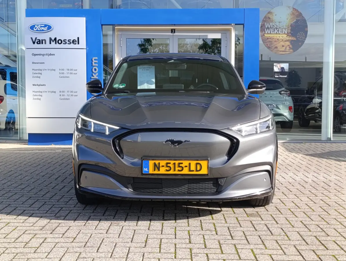 Extended AWD 98 kWh | Adaptieve Cruise | Elek. stoel | Memory | Camera | PDC V+A | 19" LMV | Dealeronderhouden
