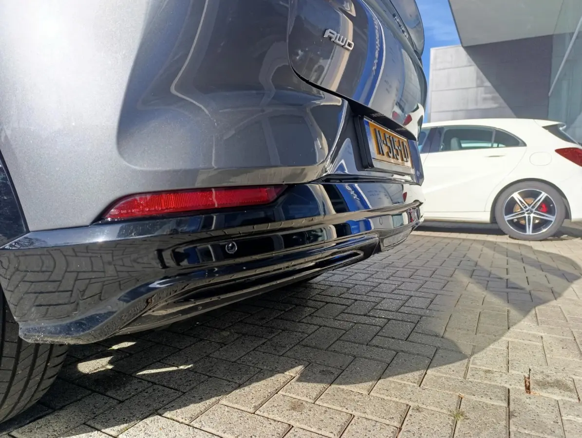 Extended AWD 98 kWh | Adaptieve Cruise | Elek. stoel | Memory | Camera | PDC V+A | 19" LMV | Dealeronderhouden
