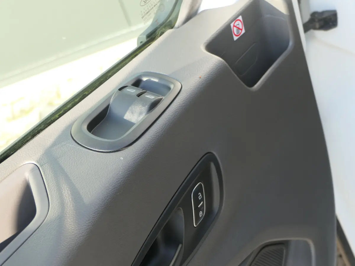 350 2.0 TDCI L4H3 Trend RWD | Achterwielaandrijving | Navigatie | Stoelverwarming | CarPlay/Android Auto | Cruise Control | Elek. Stoel