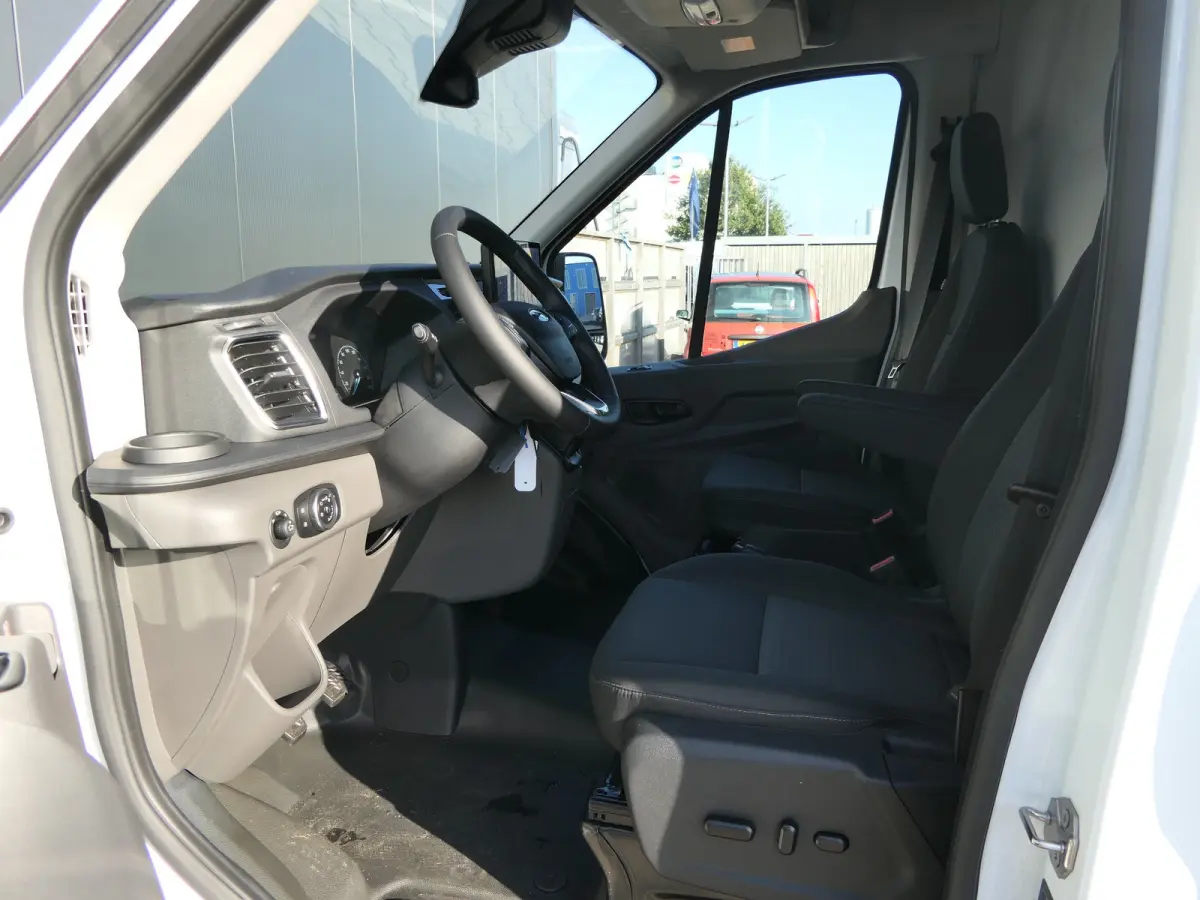 350 2.0 TDCI L4H3 Trend RWD | Achterwielaandrijving | Navigatie | Stoelverwarming | CarPlay/Android Auto | Cruise Control | Elek. Stoel