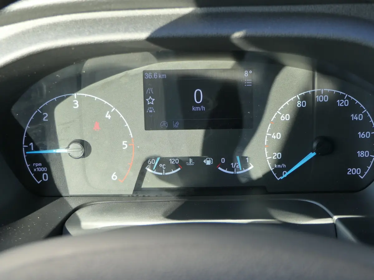 350 2.0 TDCI L4H3 Trend RWD | Achterwielaandrijving | Navigatie | Stoelverwarming | CarPlay/Android Auto | Cruise Control | Elek. Stoel