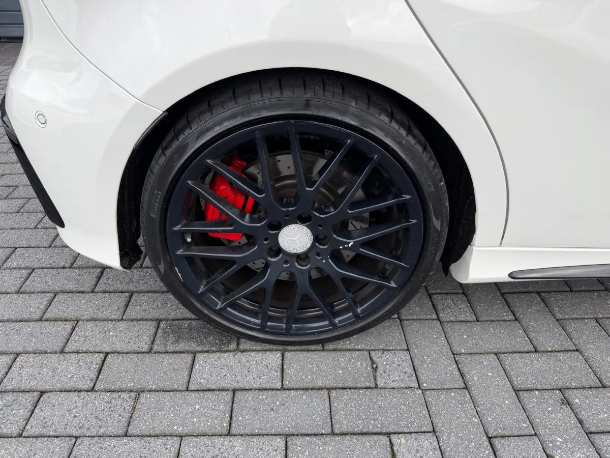AMG 45 4MATIC | LED | SFEER | CARPLAY | AMG | CAMERA | CRUISE | H&K |