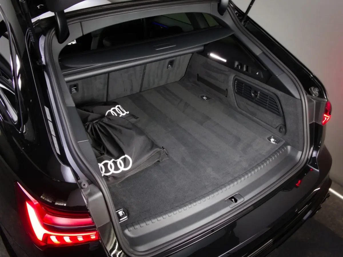 55 TFSI e quattro Competition S-Line Edition (MAXTON, PANO, B&O, SFEERVERLICHTING, HEAD-UP, SOFTCLOSE, 360 CAMERA)