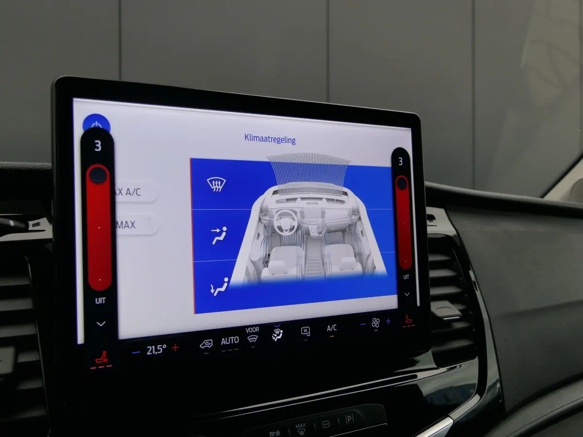 350 2.0 TDCI L4H3 Trend RWD | Trekhaak | Elek. Stoel | Navigatie | Stoelverwarming | Groot Scherm | CarPlay/Android Auto
