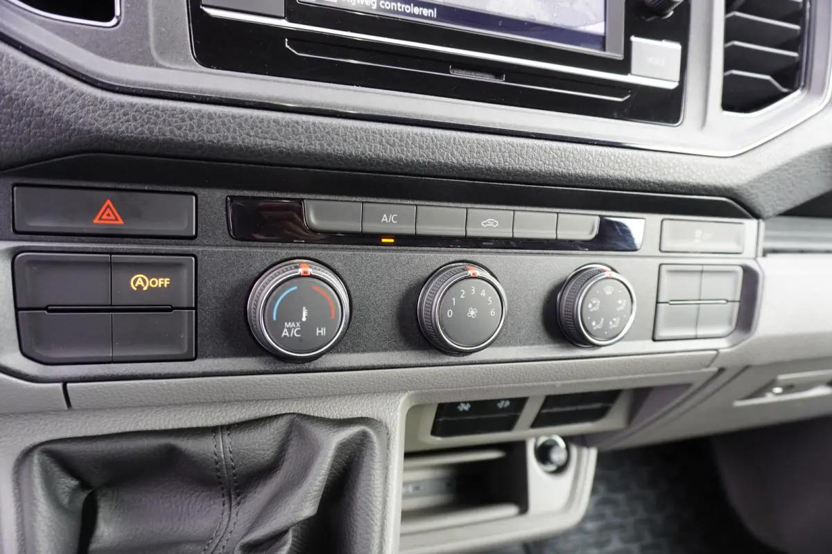 140pk Huif Open laadbak Pritsche Plane Schuifzeil Apple carplay Camera Airco