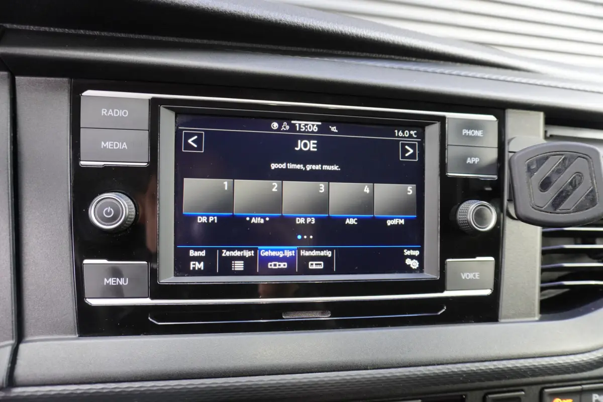 150pk Automaat 2x Schuifdeur ACC Cruise control Apple Carplay Camera Parkeersensoren Standkachel