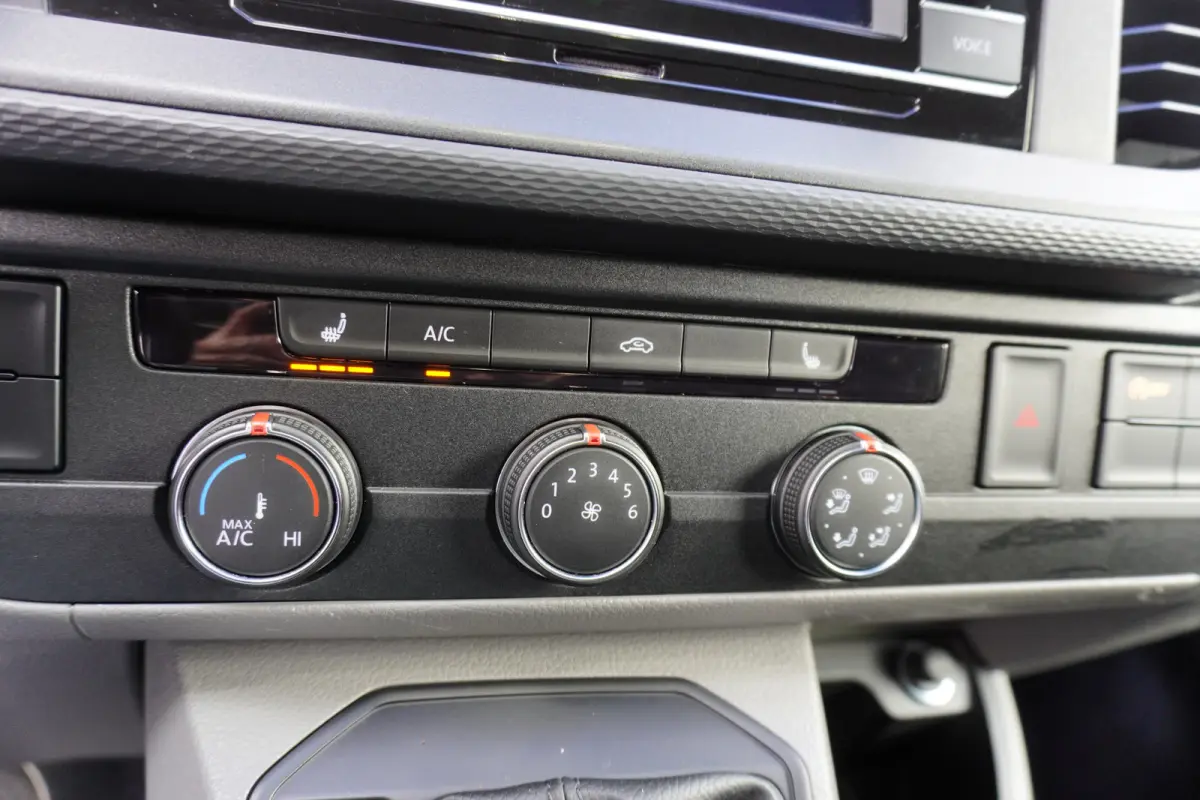 150pk Automaat 2x Schuifdeur ACC Cruise control Apple Carplay Camera Parkeersensoren Standkachel