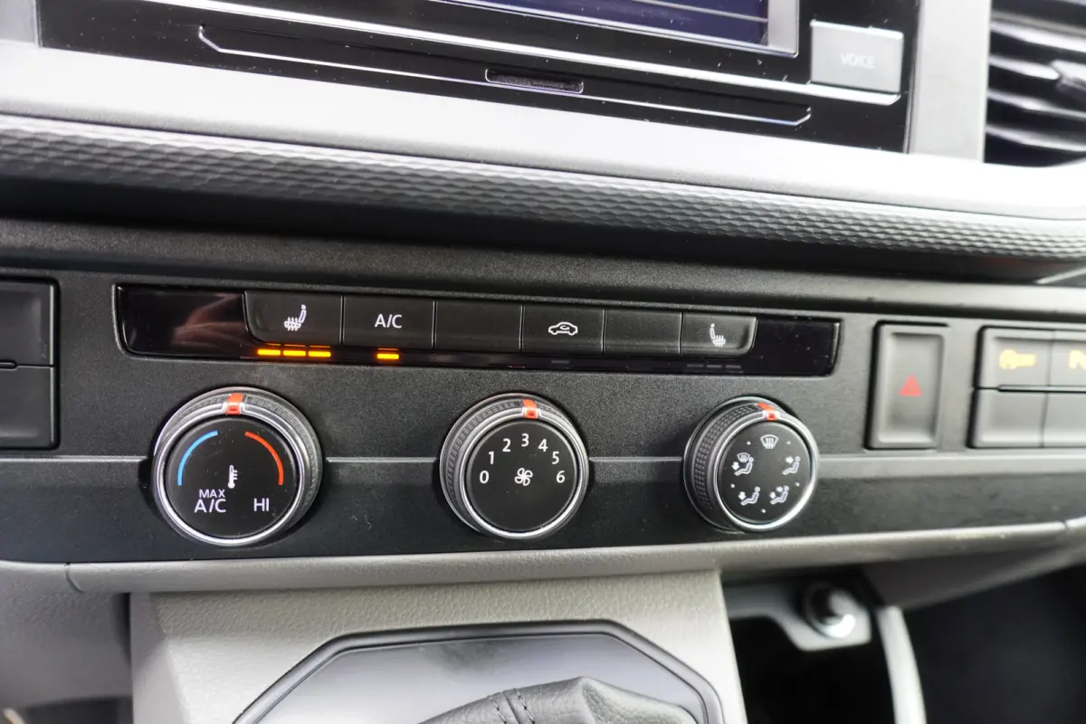 150pk Automaat 2x Schuifdeur ACC Cruise control Apple Carplay Camera Parkeersensoren Standkachel