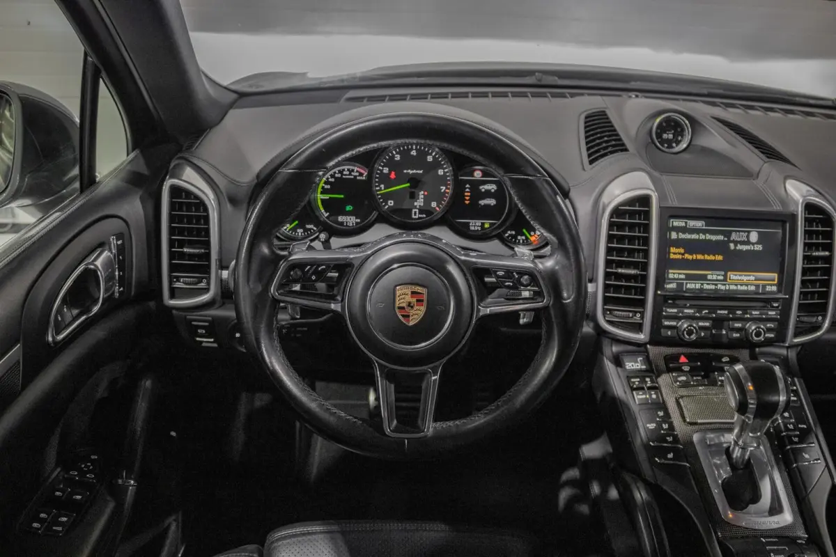 3.0 S E-Hybrid | PANO | BOSE | CARBON | 360 CAMERA |