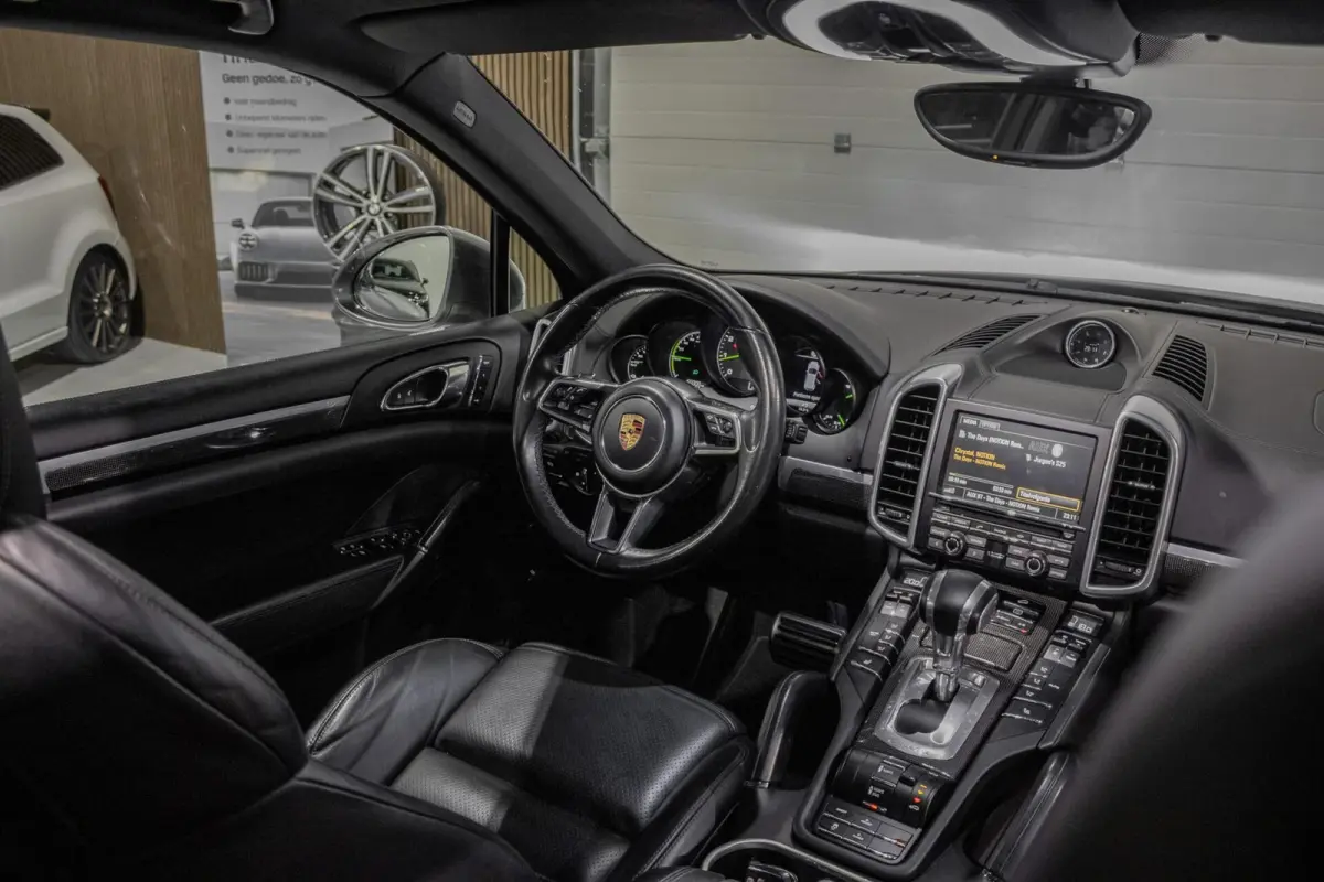 3.0 S E-Hybrid | PANO | BOSE | CARBON | 360 CAMERA |
