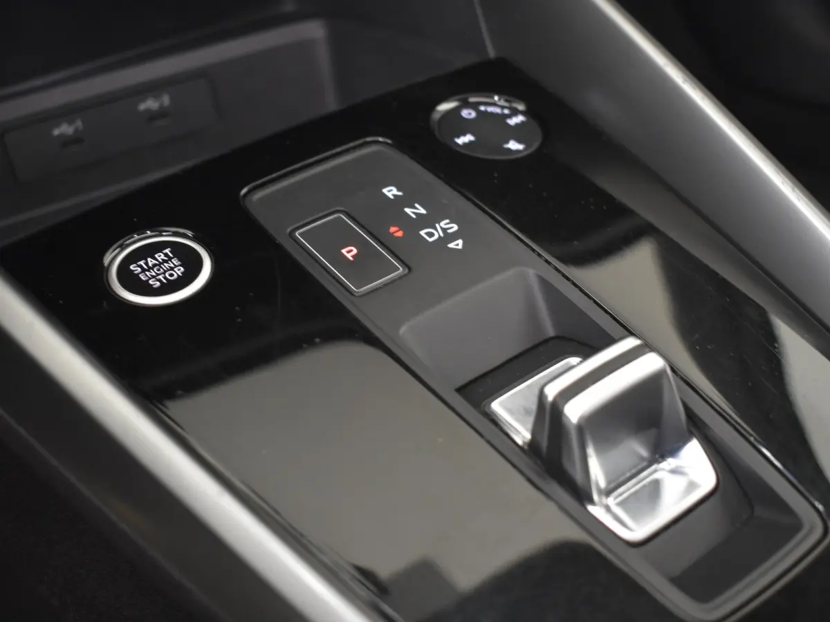 35 TFSI Advanced edition 150Pk DSG/AUTO | Pano Dak | Stoelverwarming | Apple carplay Android Auto | Adaptive Cruise control |  17" LMV l