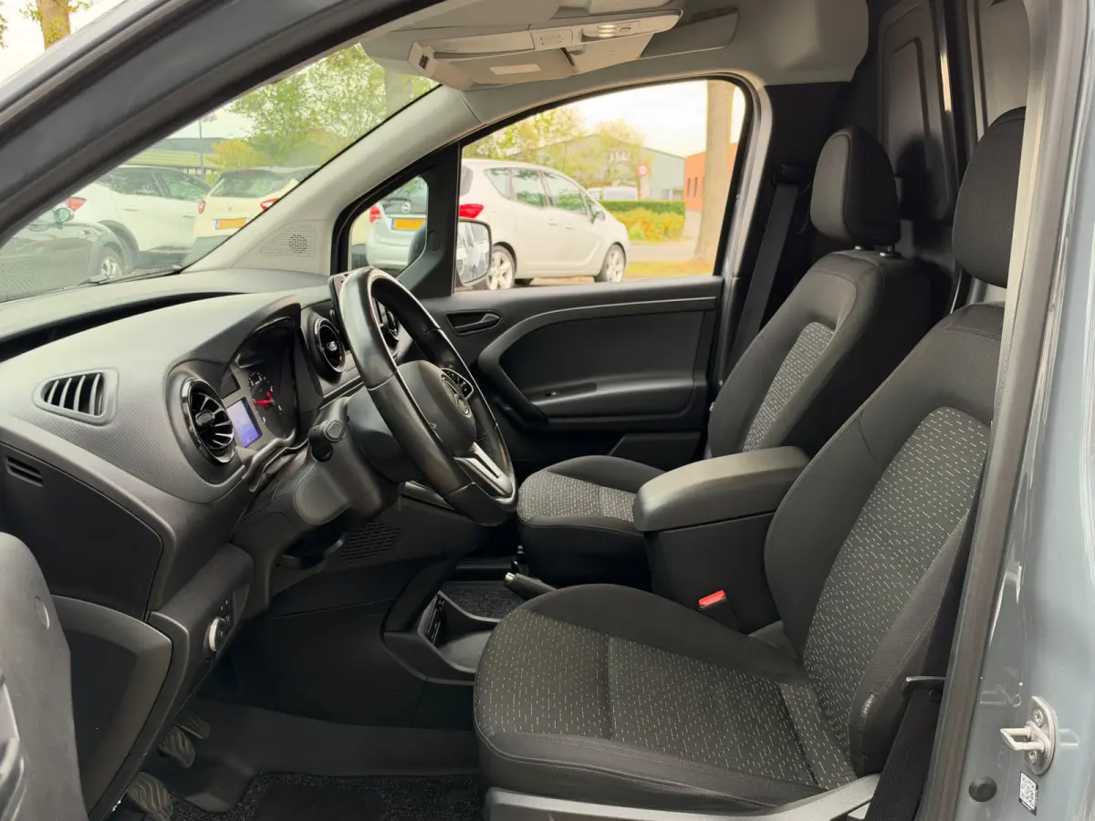 110 CDI L1 Base | Apple Carplay | Cruise | Airco | Nieuwstaat!