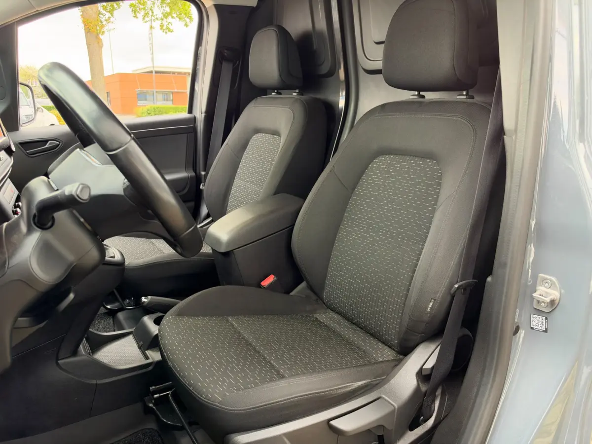 110 CDI L1 Base | Apple Carplay | Cruise | Airco | Nieuwstaat!