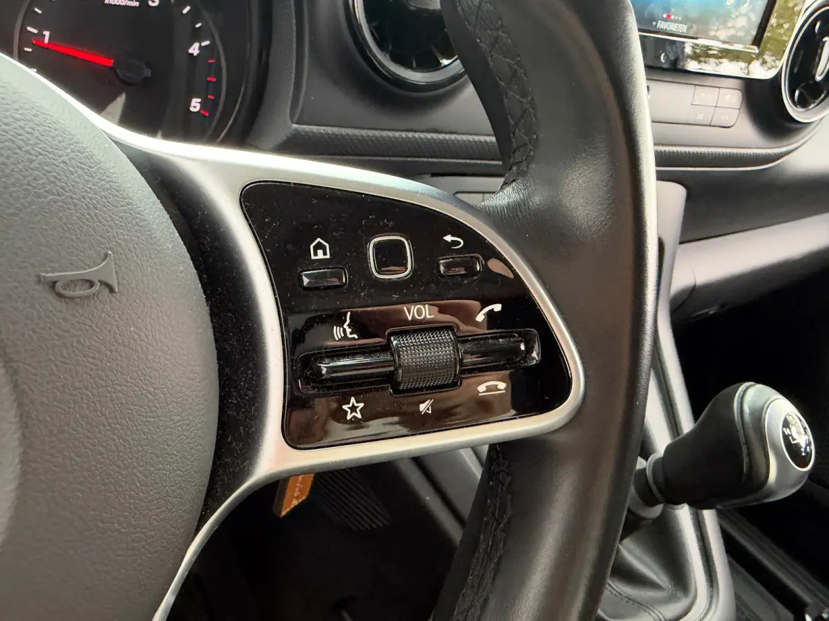 110 CDI L1 Base | Apple Carplay | Cruise | Airco | Nieuwstaat!