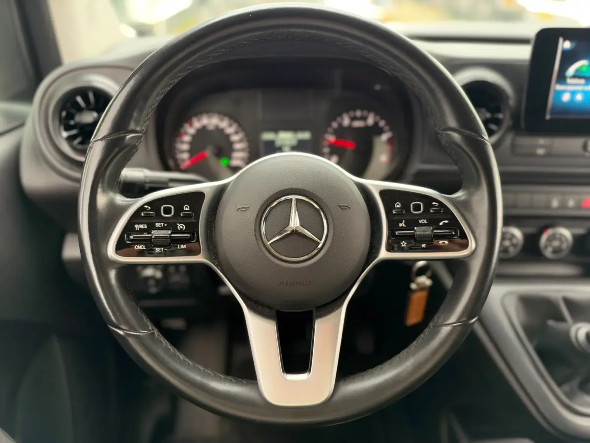 110 CDI L1 Base | Apple Carplay | Cruise | Airco | Nieuwstaat!