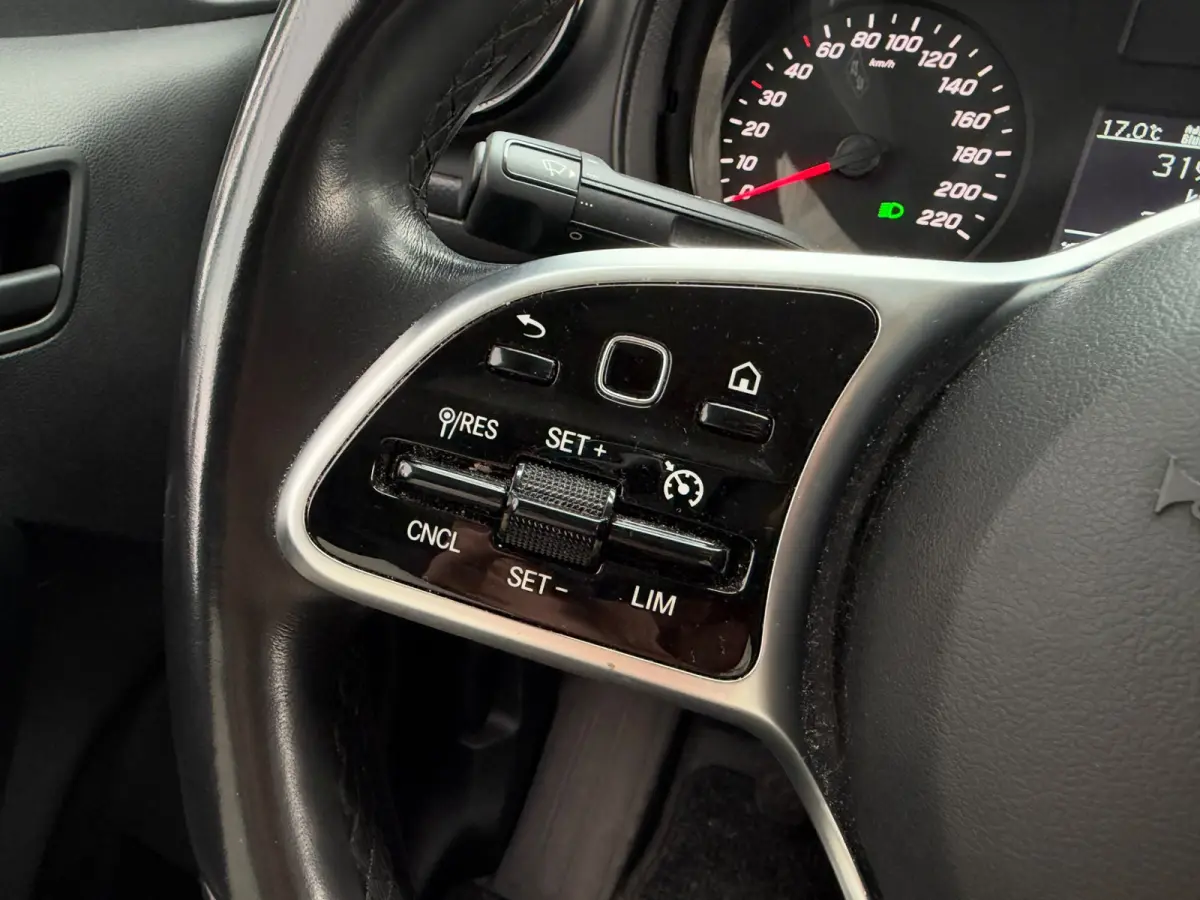110 CDI L1 Base | Apple Carplay | Cruise | Airco | Nieuwstaat!