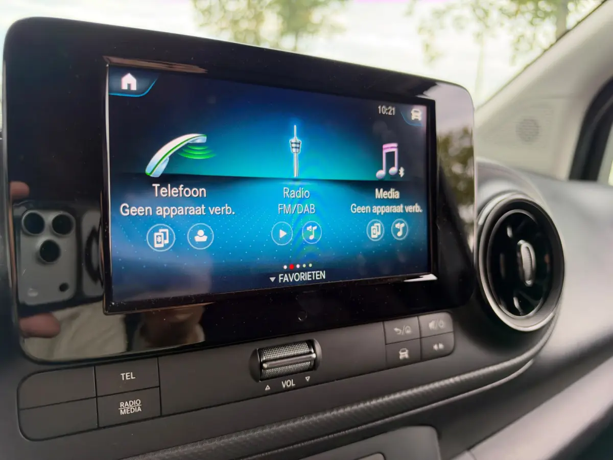 110 CDI L1 Base | Apple Carplay | Cruise | Airco | Nieuwstaat!