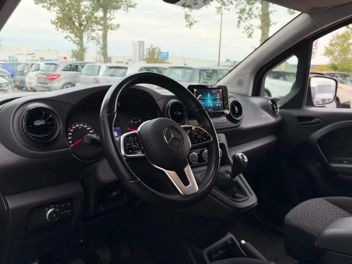 110 CDI L1 Base | Apple Carplay | Cruise | Airco | Nieuwstaat!