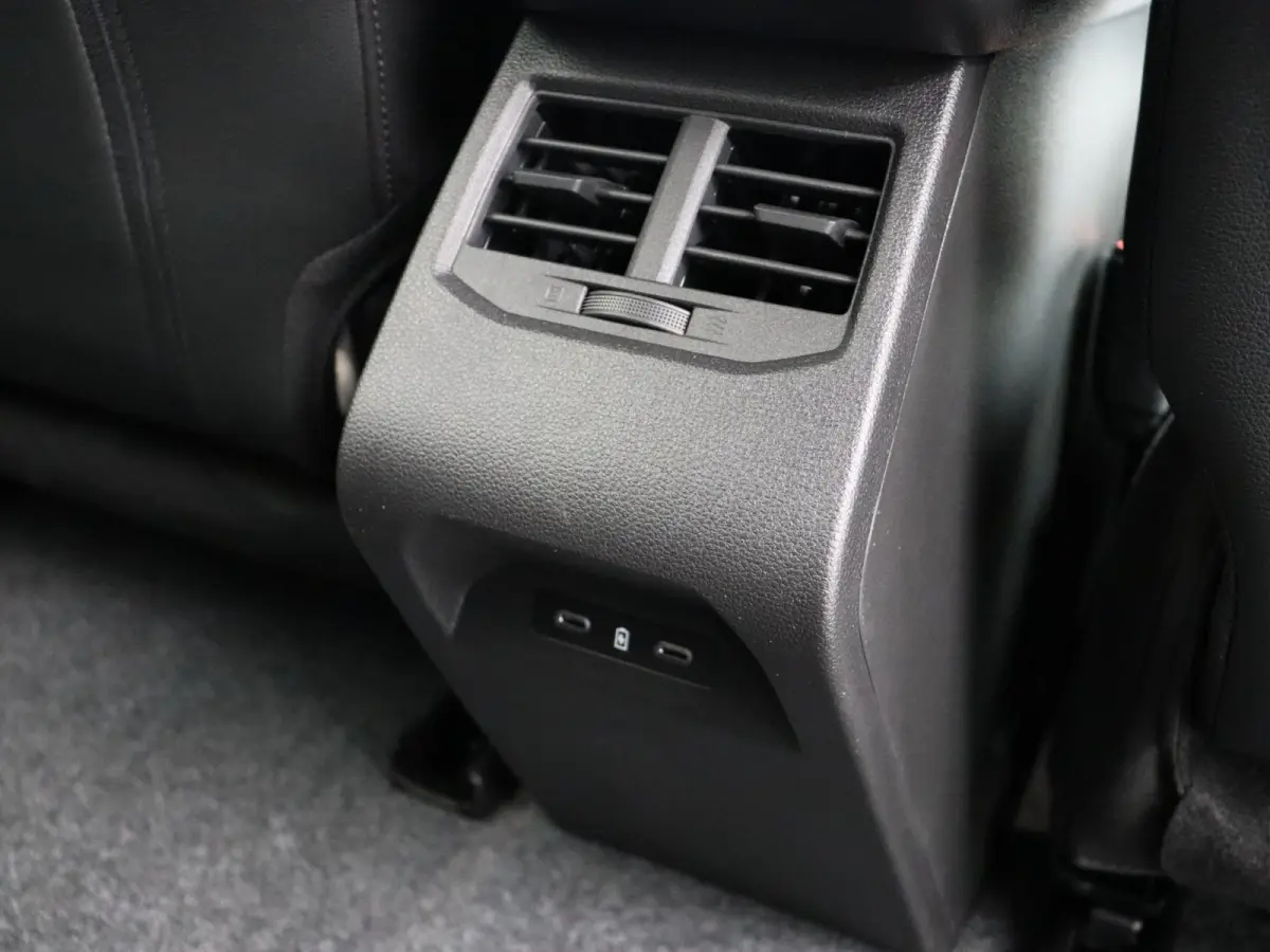 EV87 long range techno | Vijf jaar garantie | Active driver assist | Harman Kardon | Panoramisch dak |