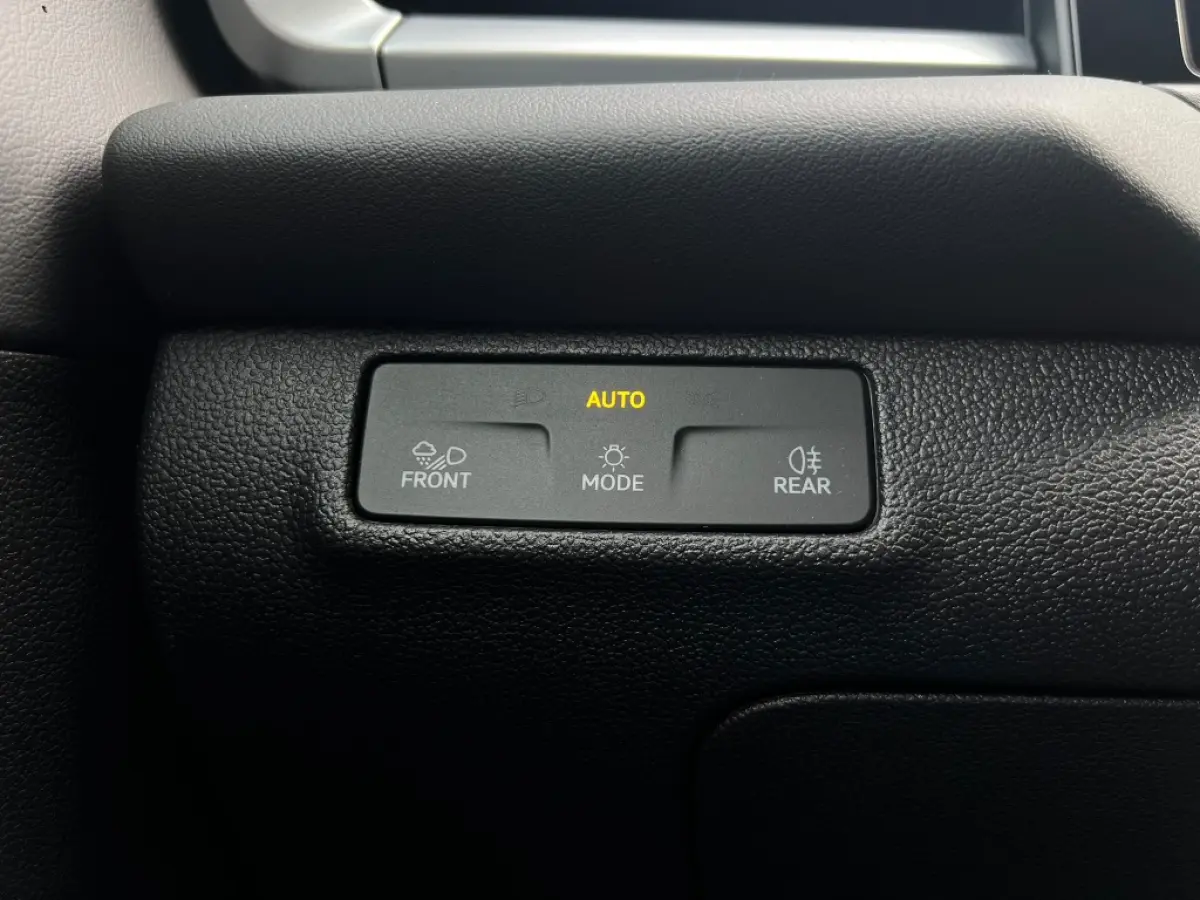 1.5 eTSI 150pk DSG R-Line | Navi | Trekhaak | Camera | Carplay