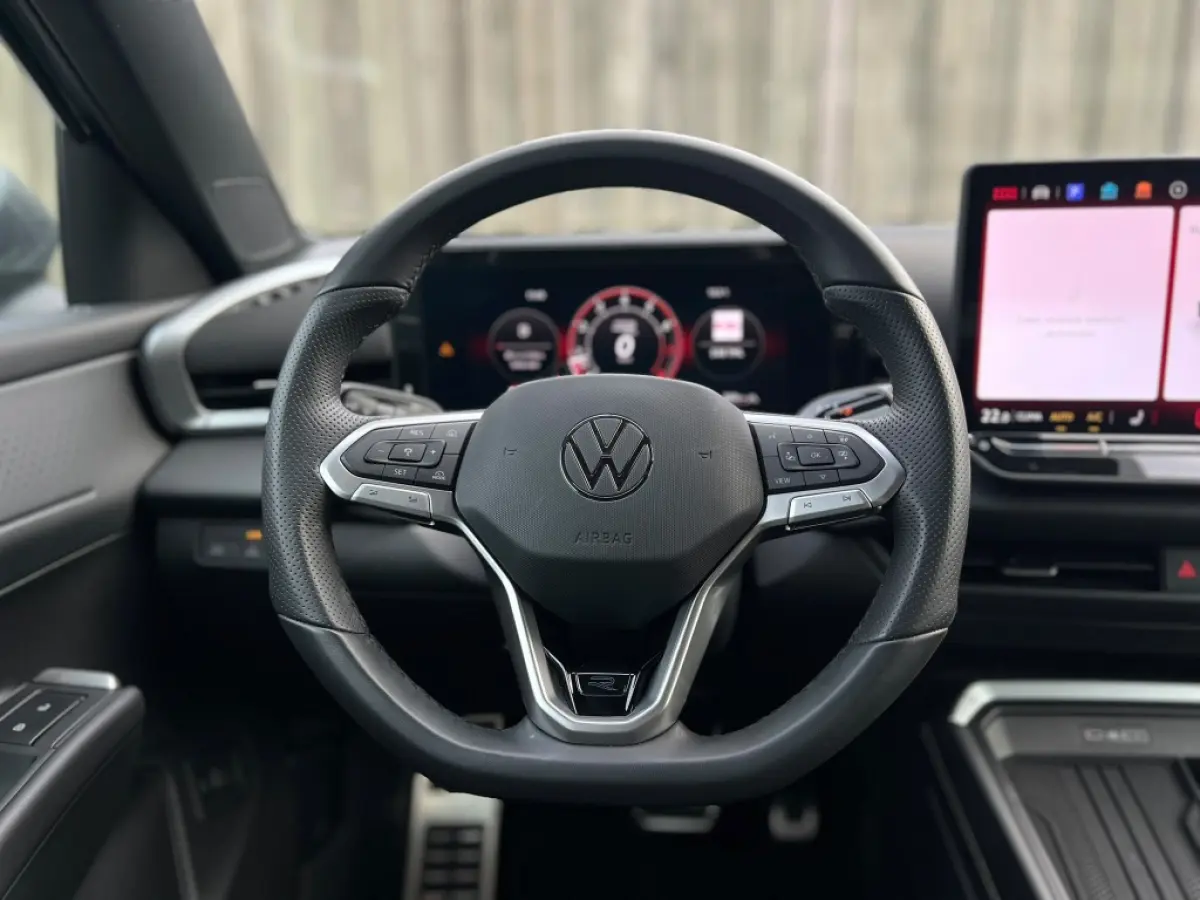 1.5 eTSI 150pk DSG R-Line | Navi | Trekhaak | Camera | Carplay
