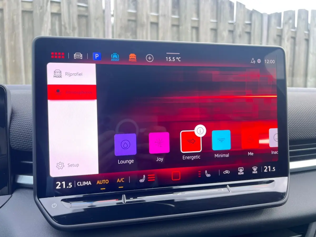 1.5 eTSI 150pk DSG R-Line | Navi | Trekhaak | Camera | Carplay