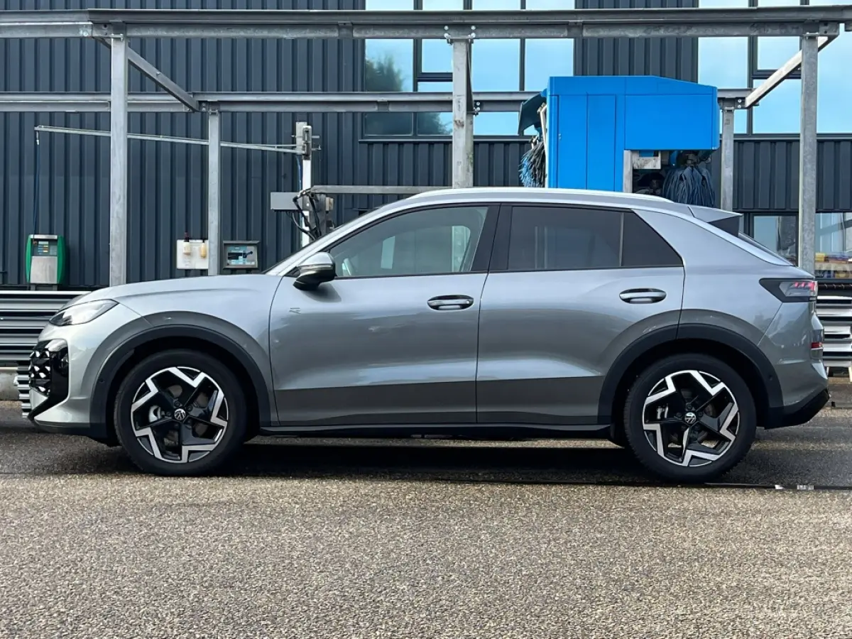 1.5 eTSI 150pk DSG R-Line | Navi | Trekhaak | Camera | Carplay