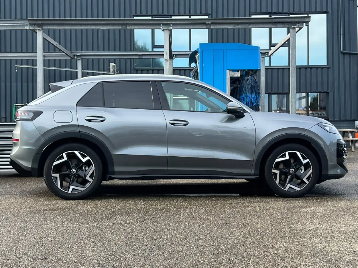 1.5 eTSI 150pk DSG R-Line | Navi | Trekhaak | Camera | Carplay